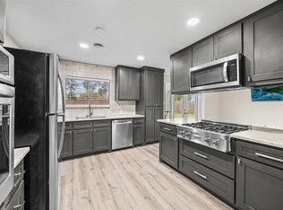 10319 Old Orchard Rd, La Porte, TX 77571