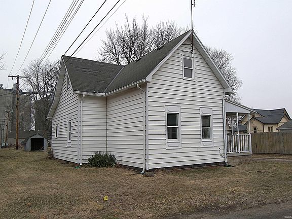 3rd image of 203 W Market St