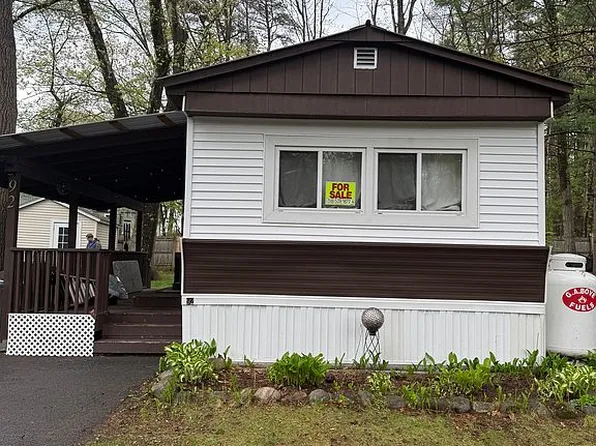 92 White Birch Est, Fort Edward, NY 12828