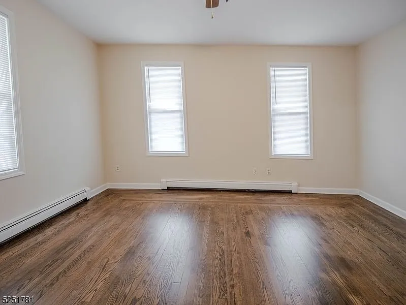 3 bed, 2.0 bath, $2,950 — Photo 2