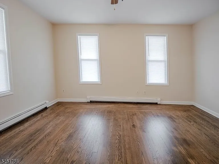48 Unionville Ave #A — Photo 2
