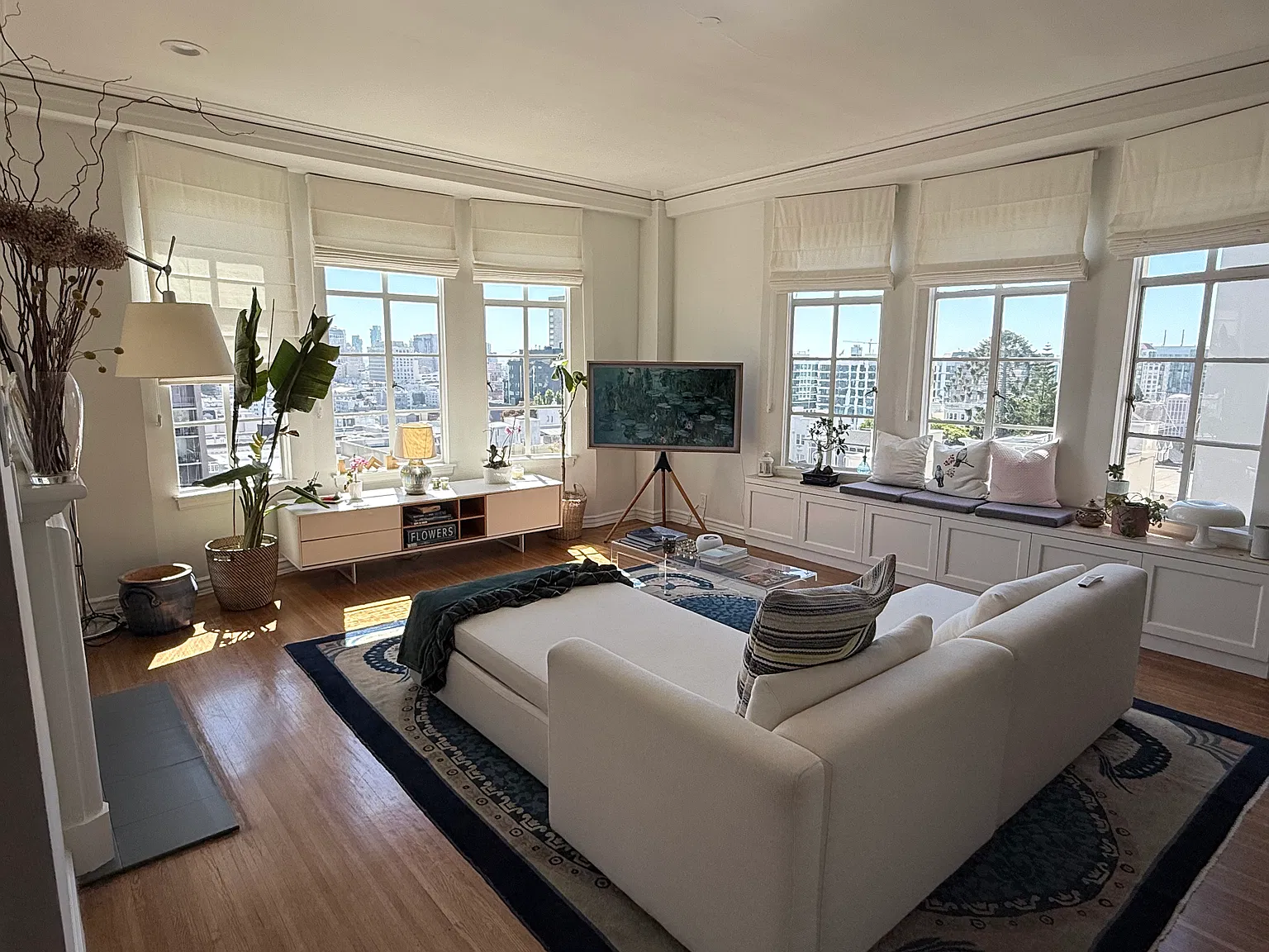1 bed, 1000 sqft, $5,795 — Photo 1
