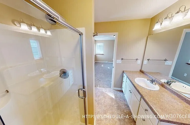 1802 N Creek Dr — Photo 11