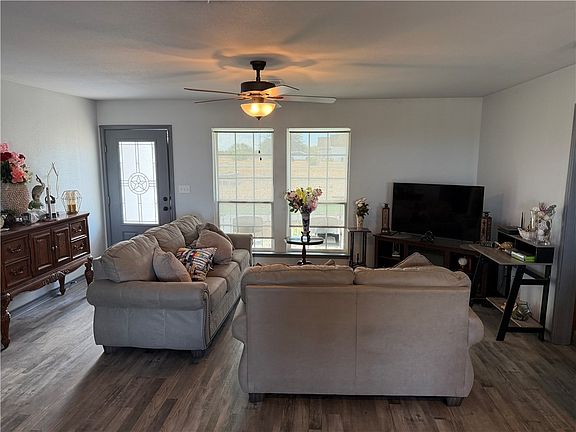5th image of 100 Lakeview Trce