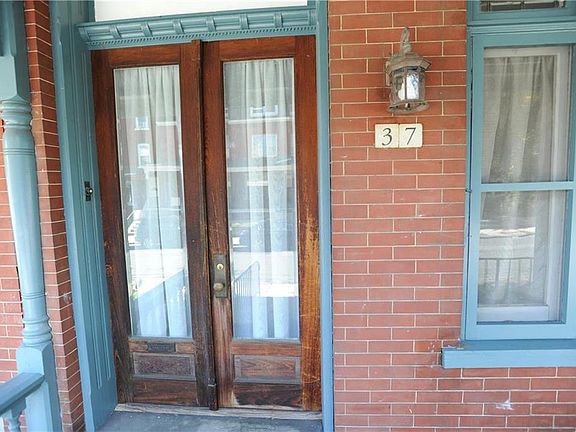 2nd image of 37 N Jefferson St