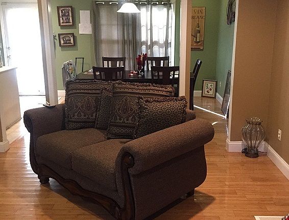 5th image of 2915 Glynn Mill Ct