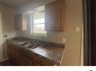 853 NW 15th St, Moore, OK 73160