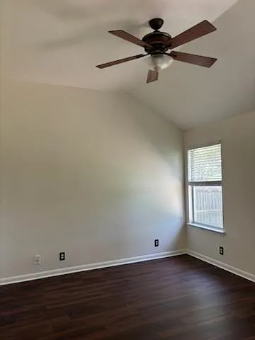 322 Meadowside Dr — Photo 8