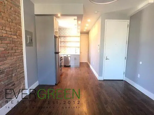 Rented by Evergreen Apartments BK | media 3