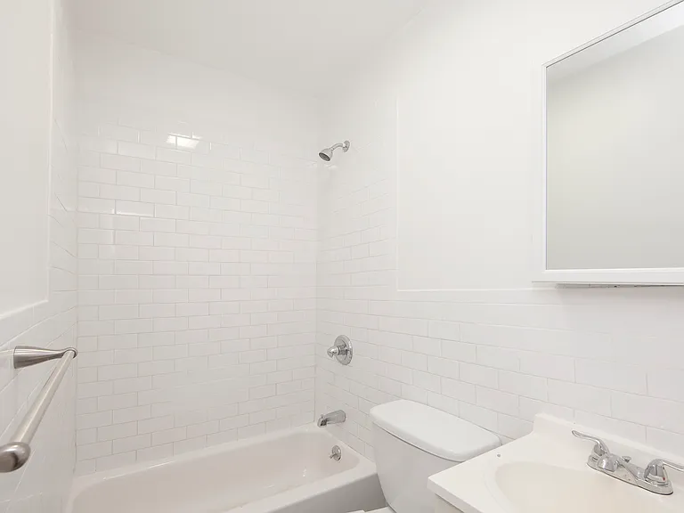 83 Baxter St #3D — Photo 9