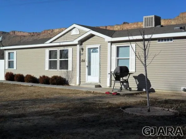 458 W 4th St, Palisade, CO 81526