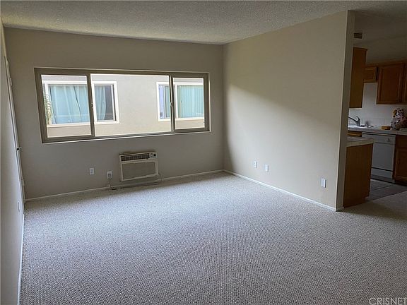 3rd image of 6037 Hazelhurst Pl #4