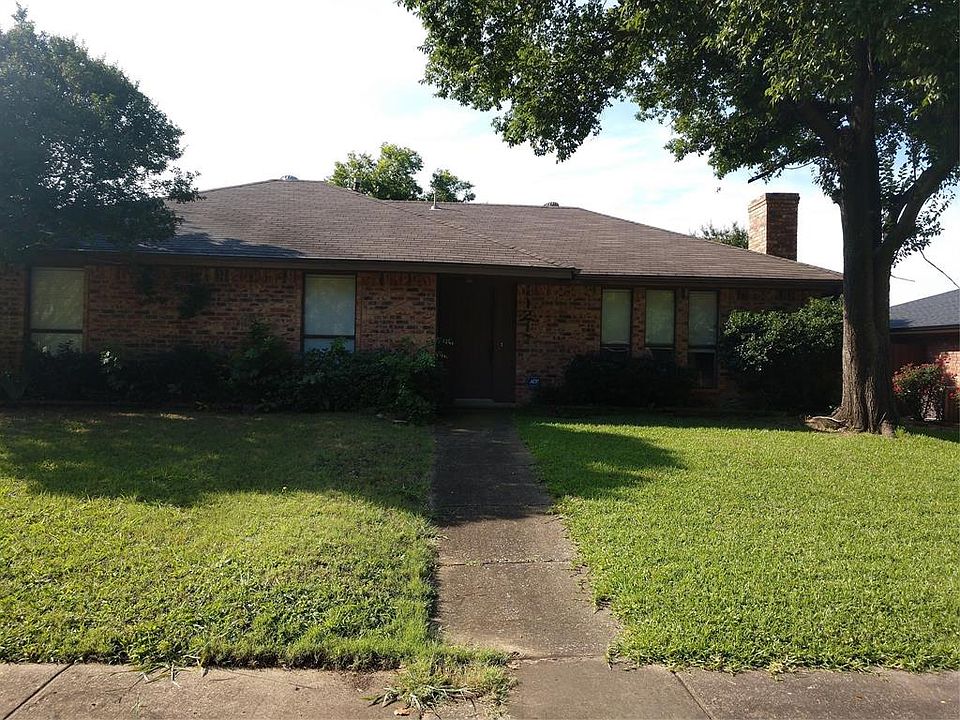 1st image of 1217 River Oaks Dr