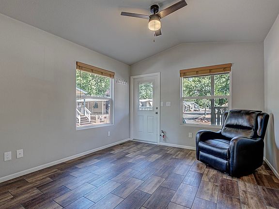 4th image of 480 S Rainbow Dr #55