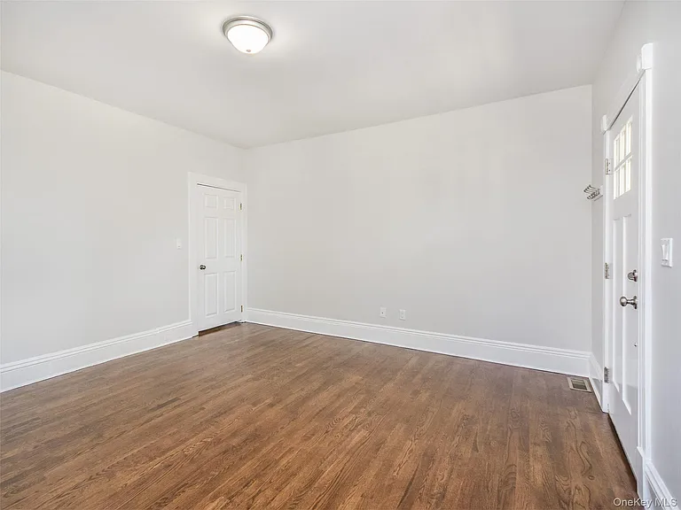 114 Sea Cliff Ave #1 — Photo 6