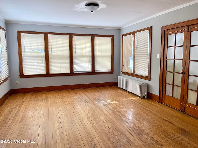 2nd image of 2 Pinehurst Avenue