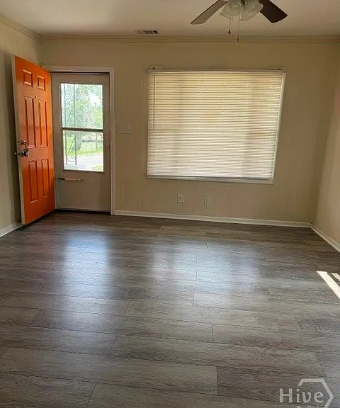 2119 Paige Ave — Photo 2