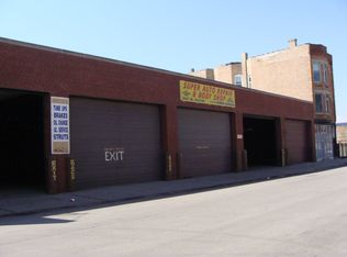 1827 W Fulton St, Chicago, IL 60612