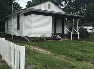 230 Highland Ave, Suffolk, VA 23434