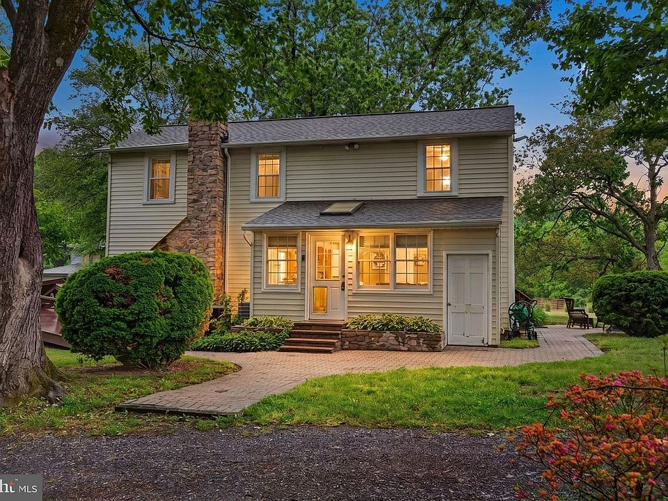 1st image of 3479 Savannah Dr