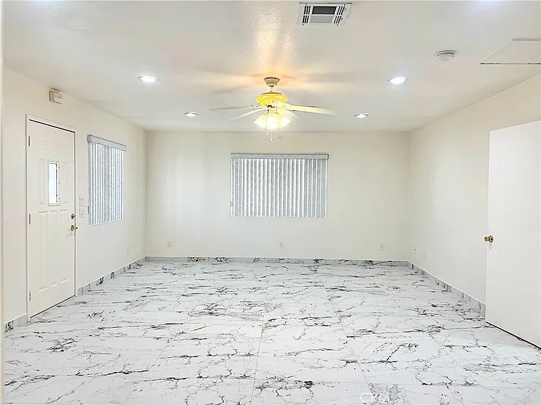 1143 Elizabeth Lake Rd — Photo 32