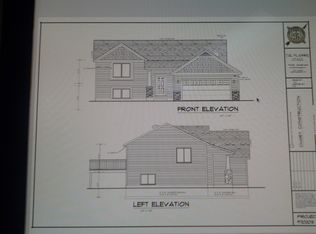 244 Charyridge Dr, Kent City, MI 49330