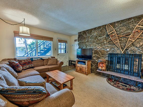 4th image of 471 Hi Country Drive #611