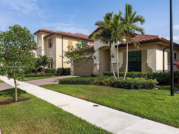 4th image of 12130 N Baypoint Cir