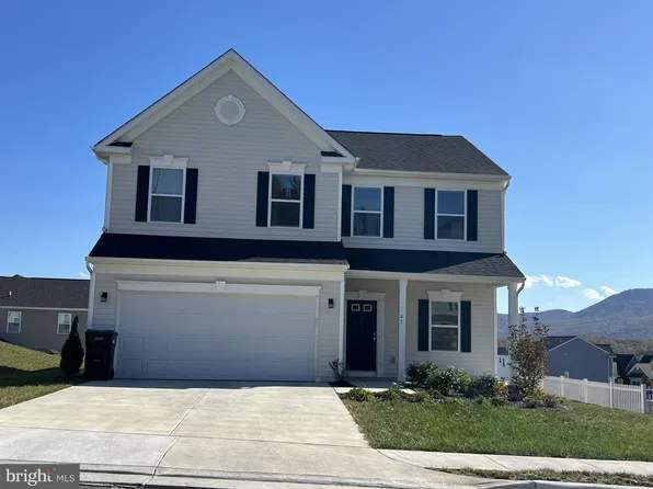 41 Signal Knob Cottage Dr, Strasburg, VA 22657