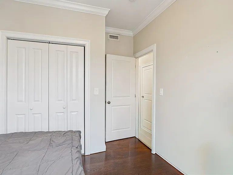 1048 Saratoga St #3 — Photo 14