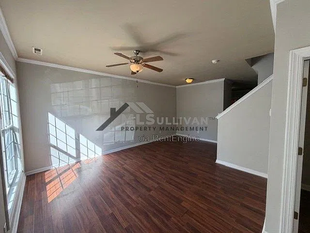 3 bed, 2.5 bath, 1357 sqft, $1,850 — Photo 2