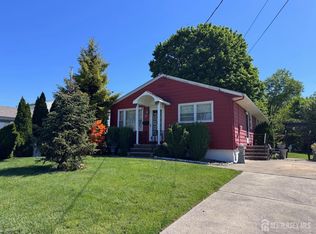 17 Petty Ave, East Brunswick, NJ 08816