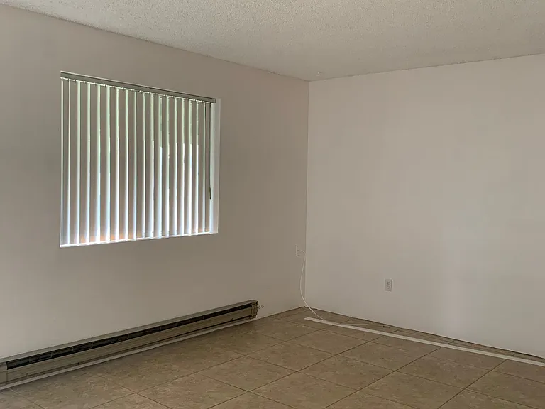 Just remodeled Beautiful small community has a one bedroom one bathroom available! — Photo 5