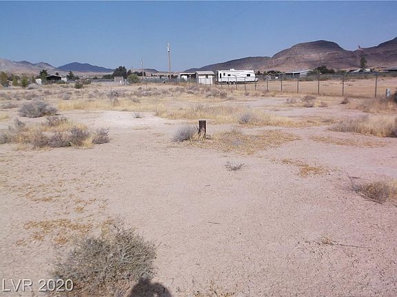 2nd image of 2720 McMurray Dr