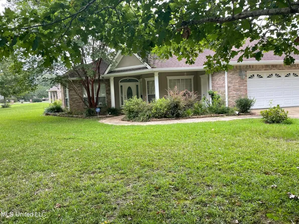 17994 Lake Breeze Dr, Saucier, MS 39574