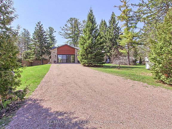 2nd image of 177 Hedge Rd