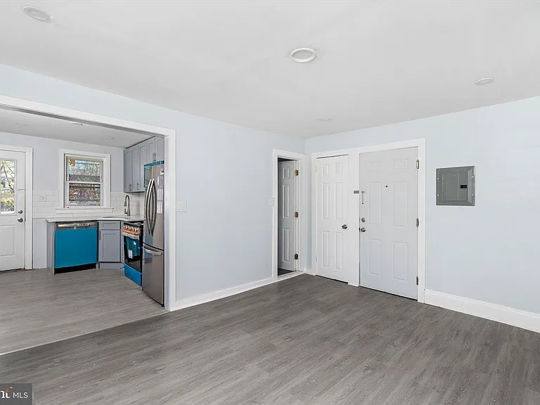 10 Lytle St #3 — Photo 9
