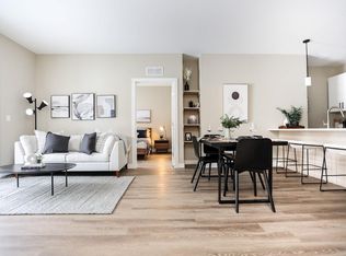 145 Mira Gate, Winnipeg, MB R2V5H1