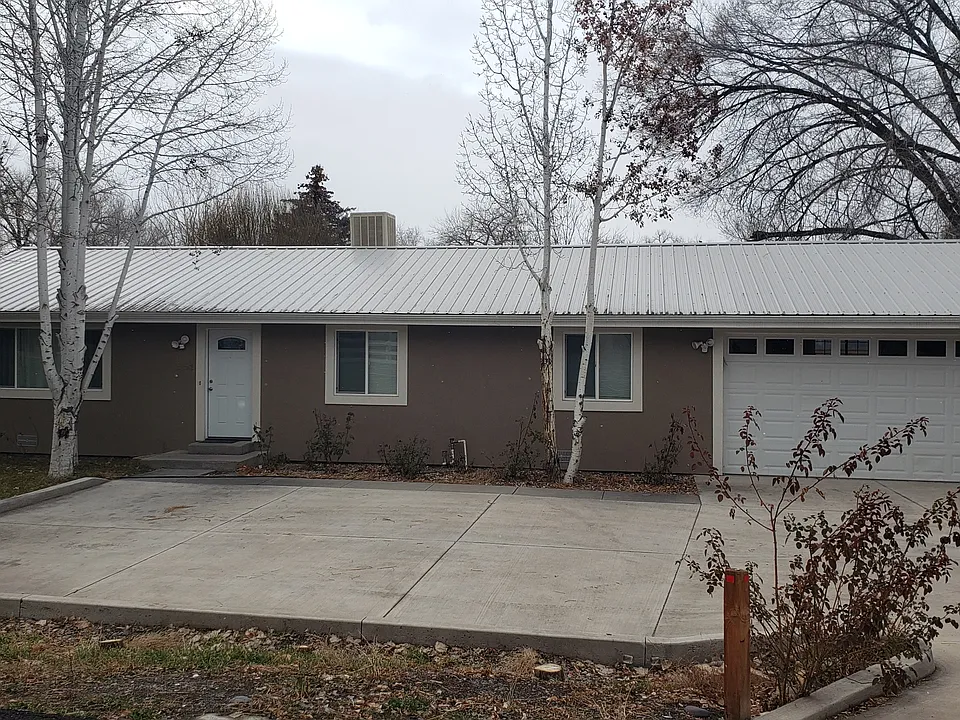 851 S Church Ave