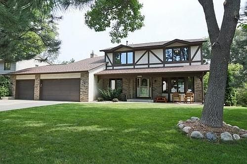 1st image of 4616 Parkcliff Dr