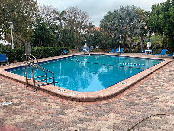 5th image of 155 Ocean Lane Dr APT 1103