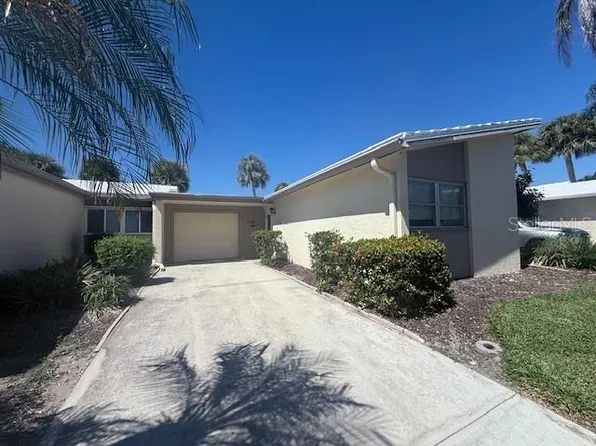 143 Whispering Sands Dr, Sarasota, FL 34242