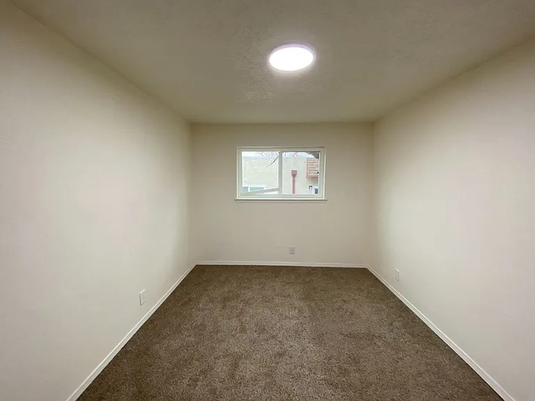 12120 Menaul Blvd NE — Photo 9