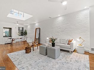 306 7th St NE #2, Washington, DC 20002