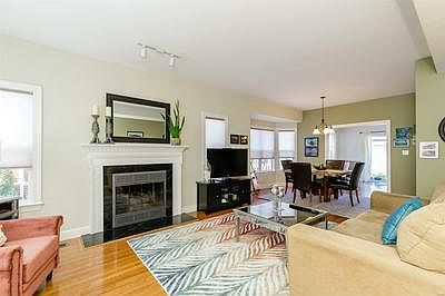 2nd image of 5895 Nina Pl