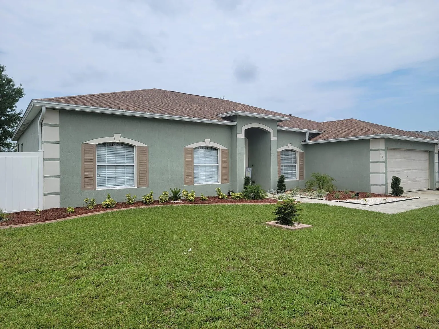 807 Palermo Ct — Photo 2
