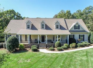 7559 Lula Rd, Lula, GA 30554