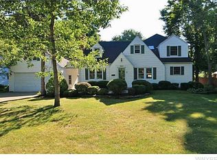 4241 Harris Hill Rd, Williamsville, NY 14221