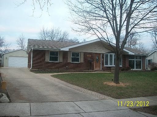 1st image of 1328 W Sharon Ln
