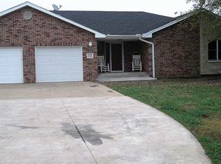 2550 SE Tecumseh Rd, Tecumseh, KS 66542